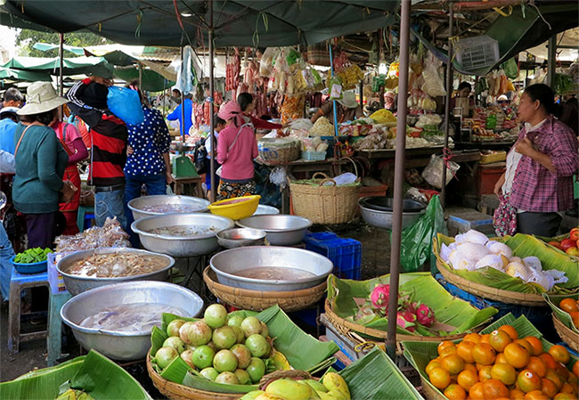 Typical street market in Phnom Penh